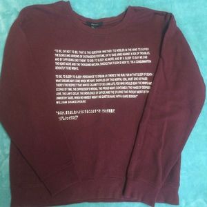 Sweatshirt with Hamlet Quote size L